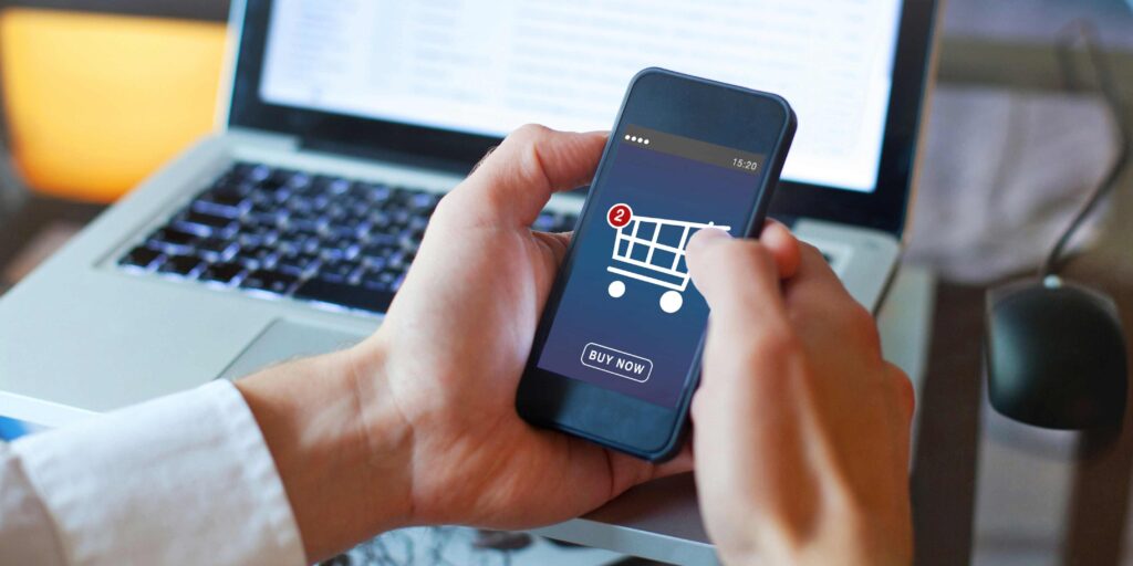 Aprende a organizar tu negocio eficazmente, usuario con movil